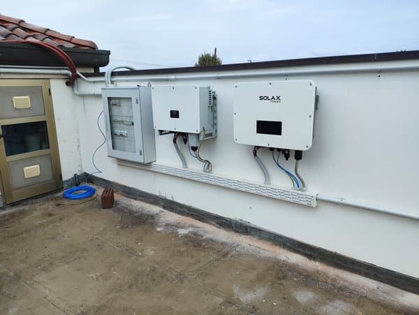 Inverter fotovoltaico e cablaggio a regola d'arte — Voltio, impianti a Padova e in Veneto
