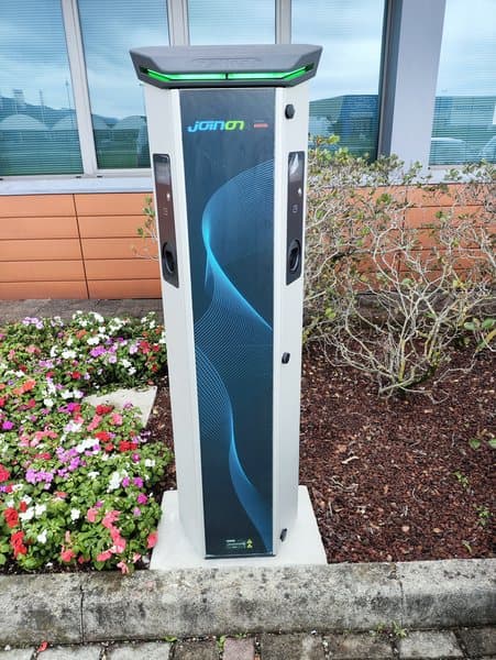Stazione di ricarica per veicoli elettrici — Voltio, impianti a Padova e in Veneto