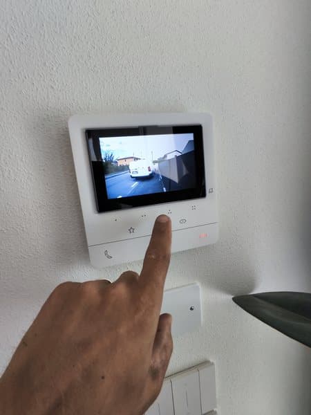 Videocitofono e controllo accessi — Voltio, impianti a Padova e in Veneto