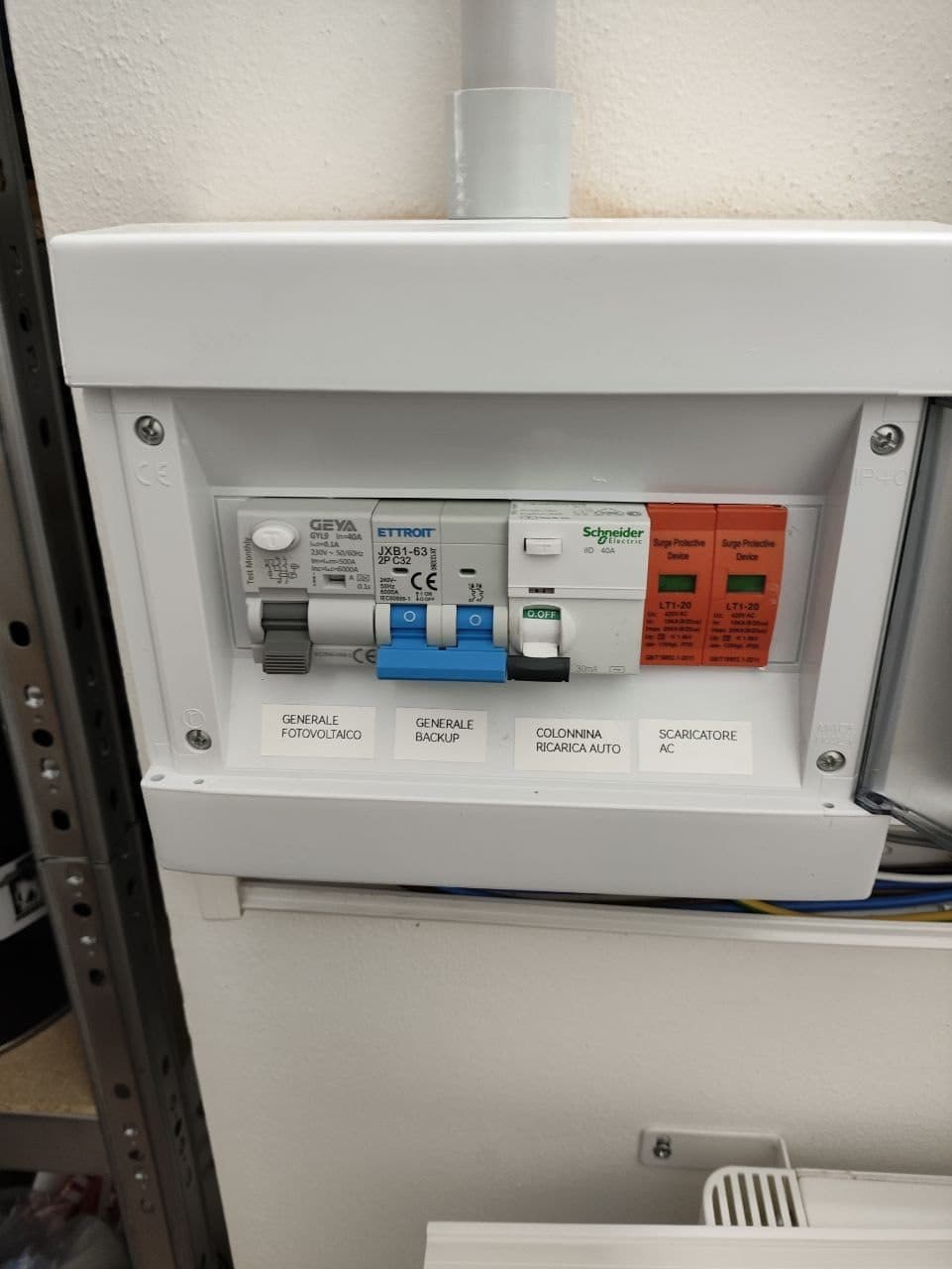 FV 6,9 kWp + Accumulo 10 kWh + Backup + Colonnina EV — Padova